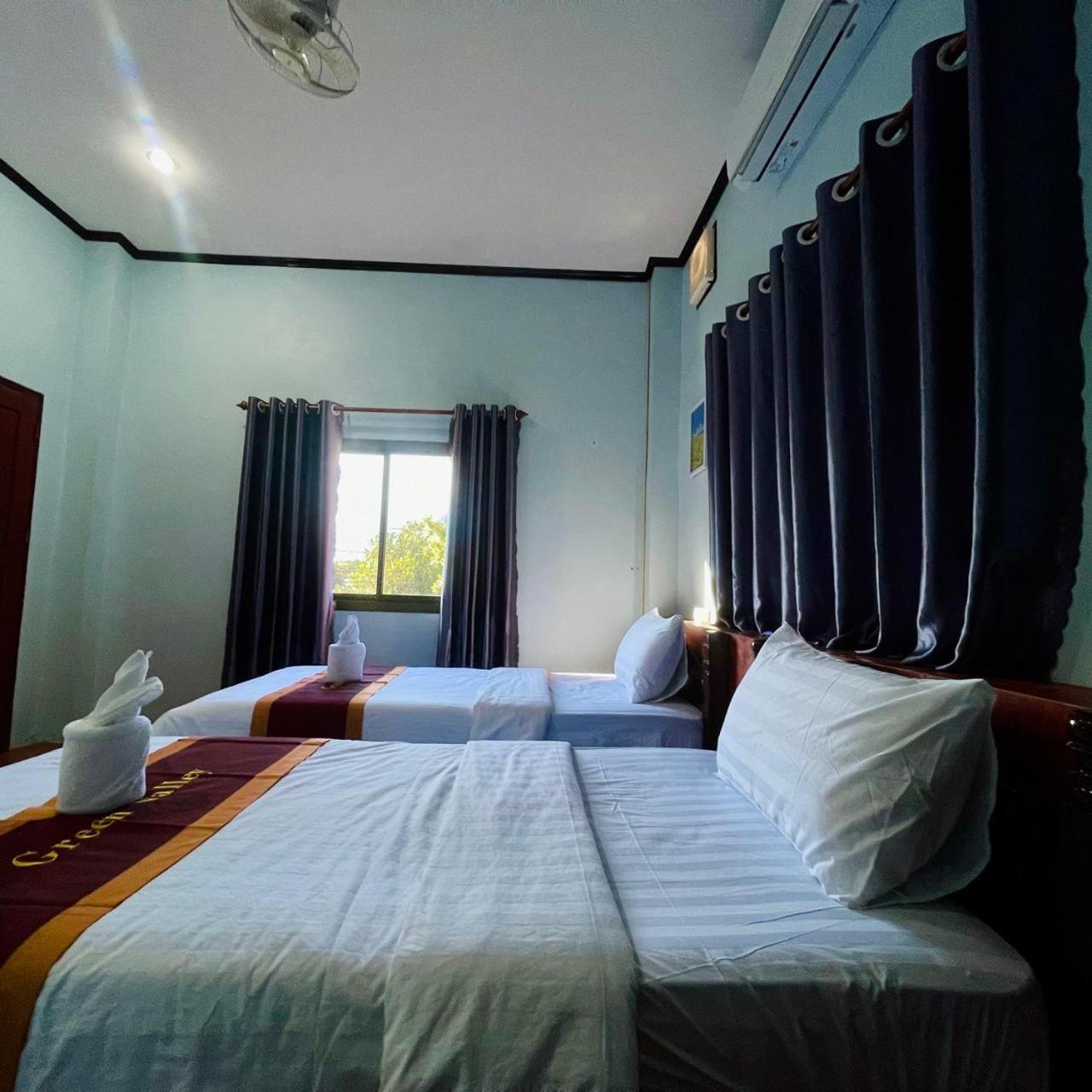 Smile Guesthouse Vangvieng Vang Vieng Eksteriør billede