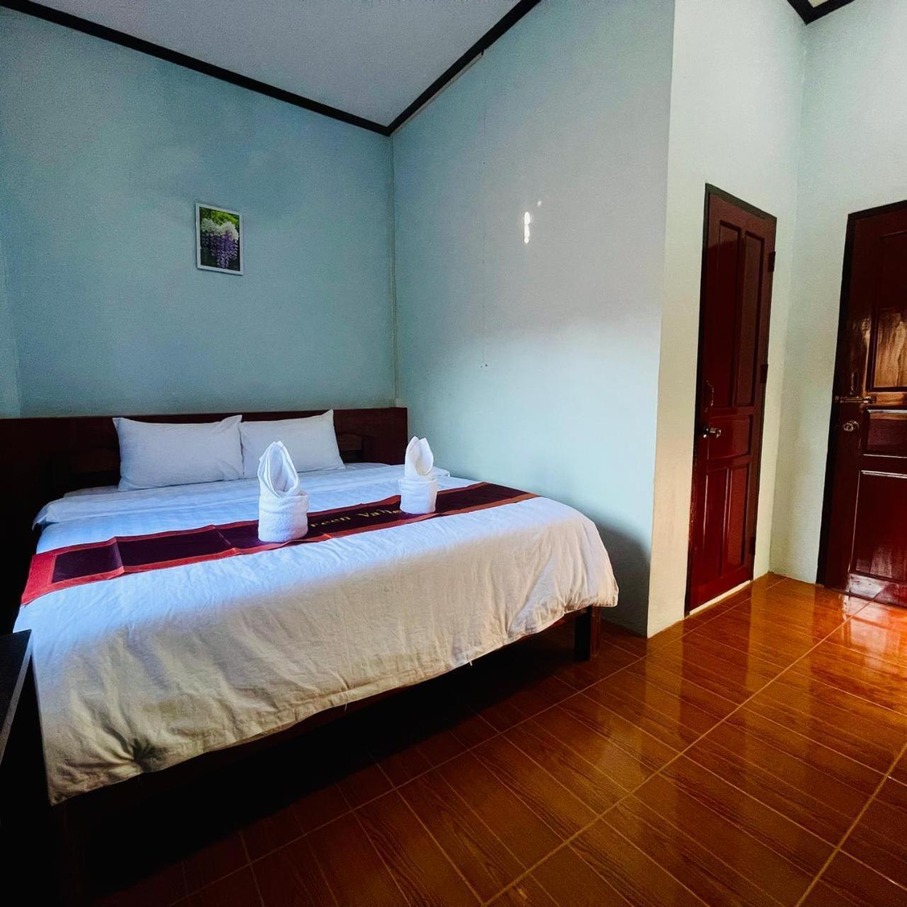 Smile Guesthouse Vangvieng Vang Vieng Eksteriør billede